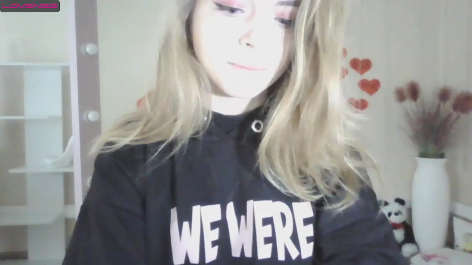 Gallery image thumbnail from Minions_Party's myfreecams stream on, 12/01/2022, 11:32 image 4 of 20