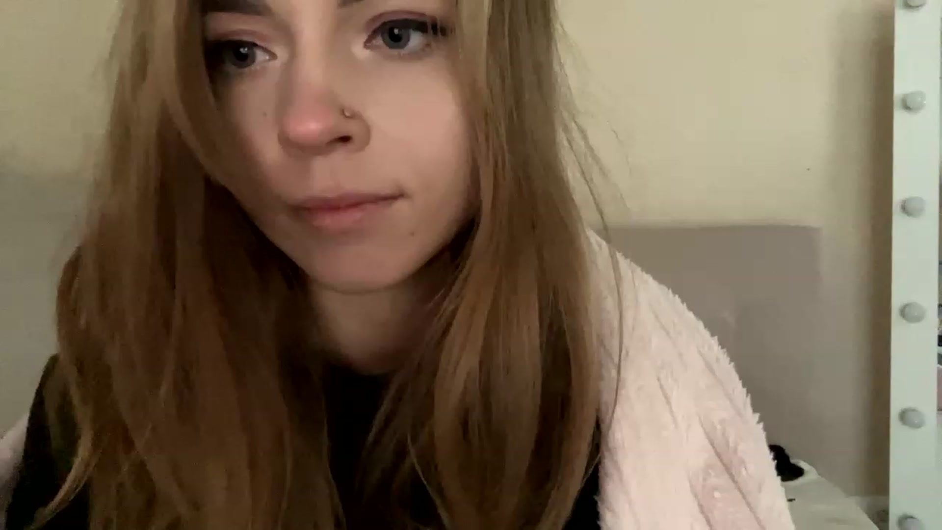 Gallery image thumbnail from Minions_Party's myfreecams stream on, 12/01/2022, 12:43 image 18 of 20