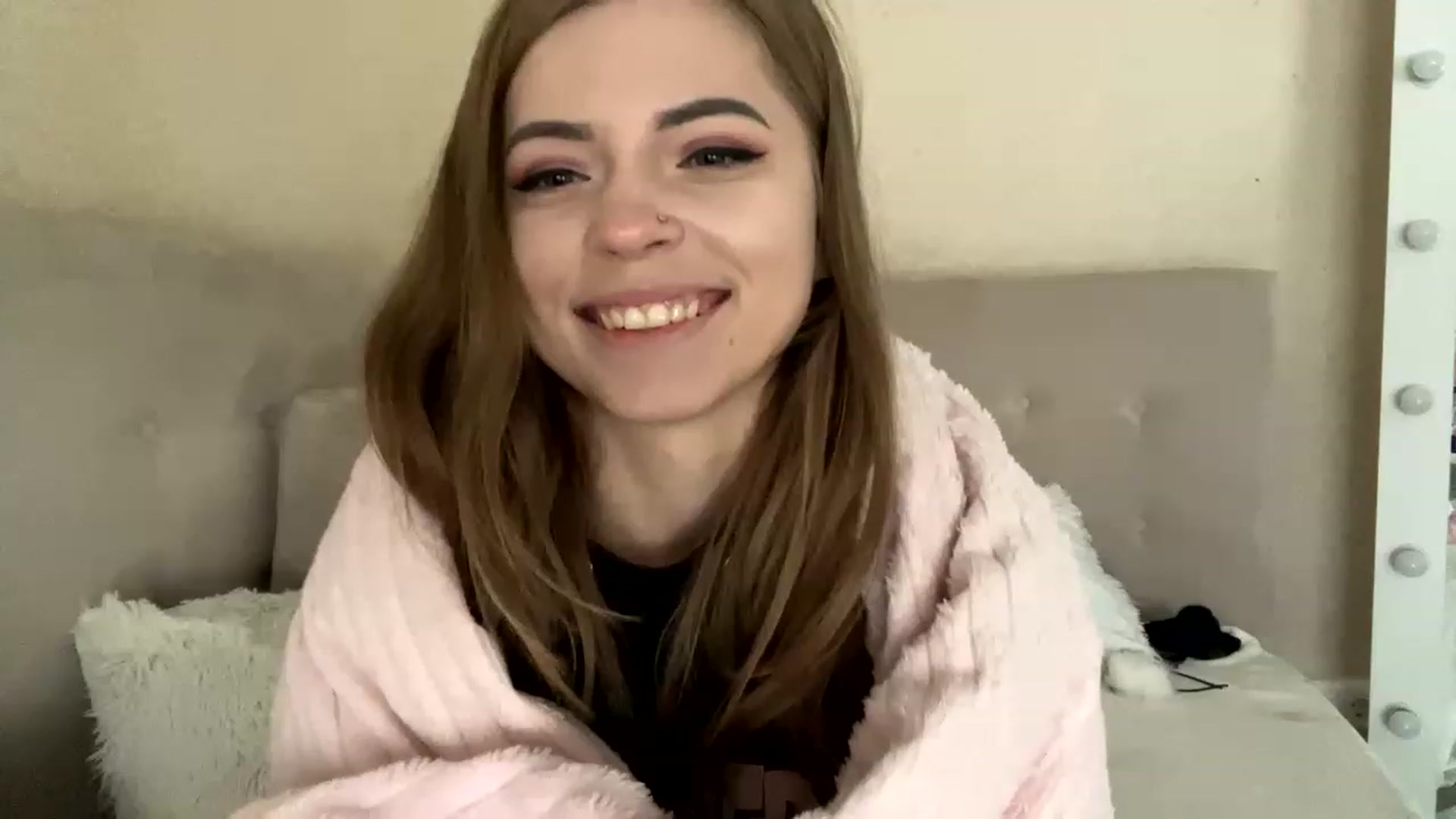 Gallery image thumbnail from Minions_Party's myfreecams stream on, 12/01/2022, 12:43 image 7 of 20