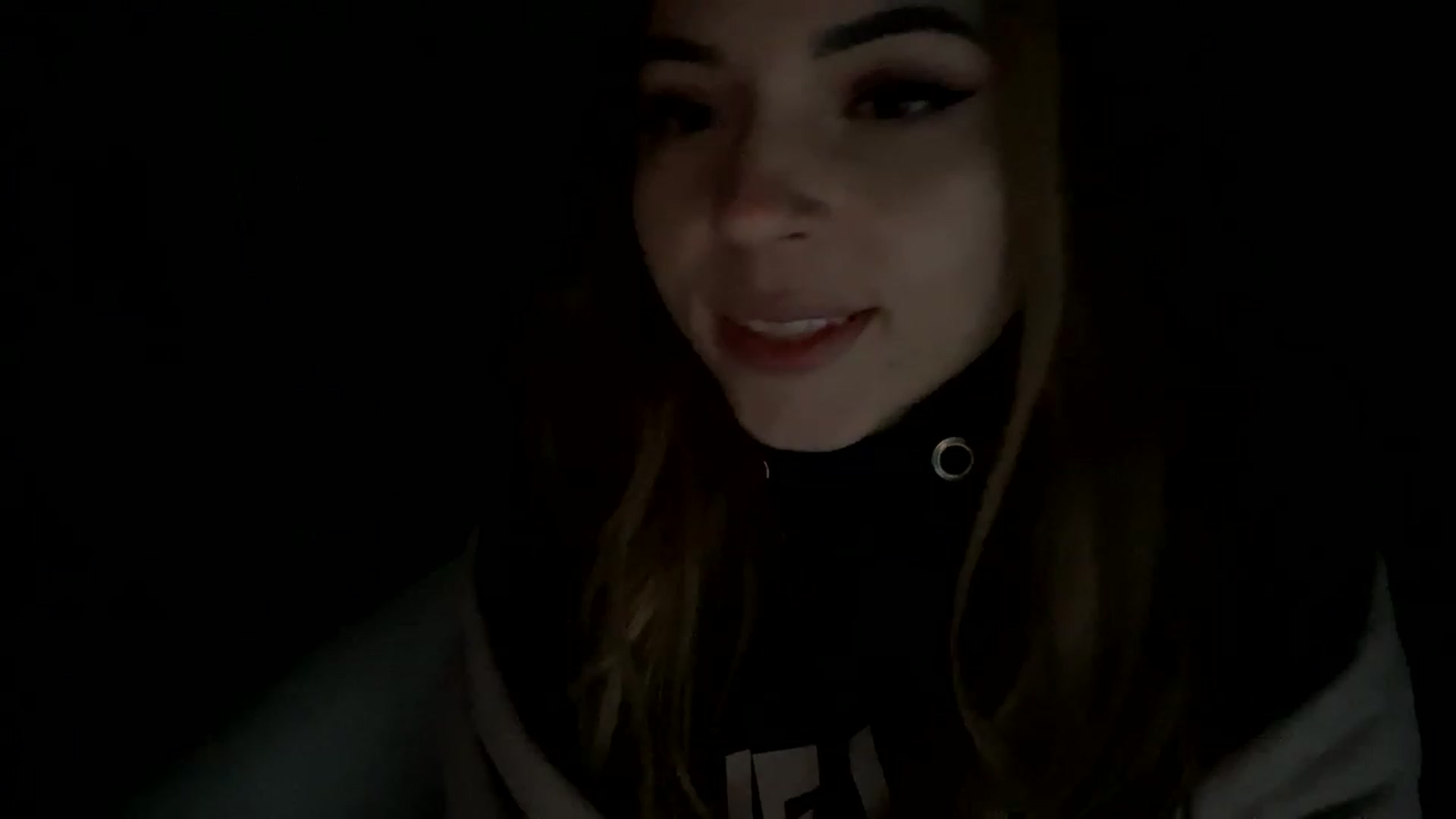 Gallery image thumbnail from Minions_Party's myfreecams stream on, 12/01/2022, 13:52 image 18 of 20