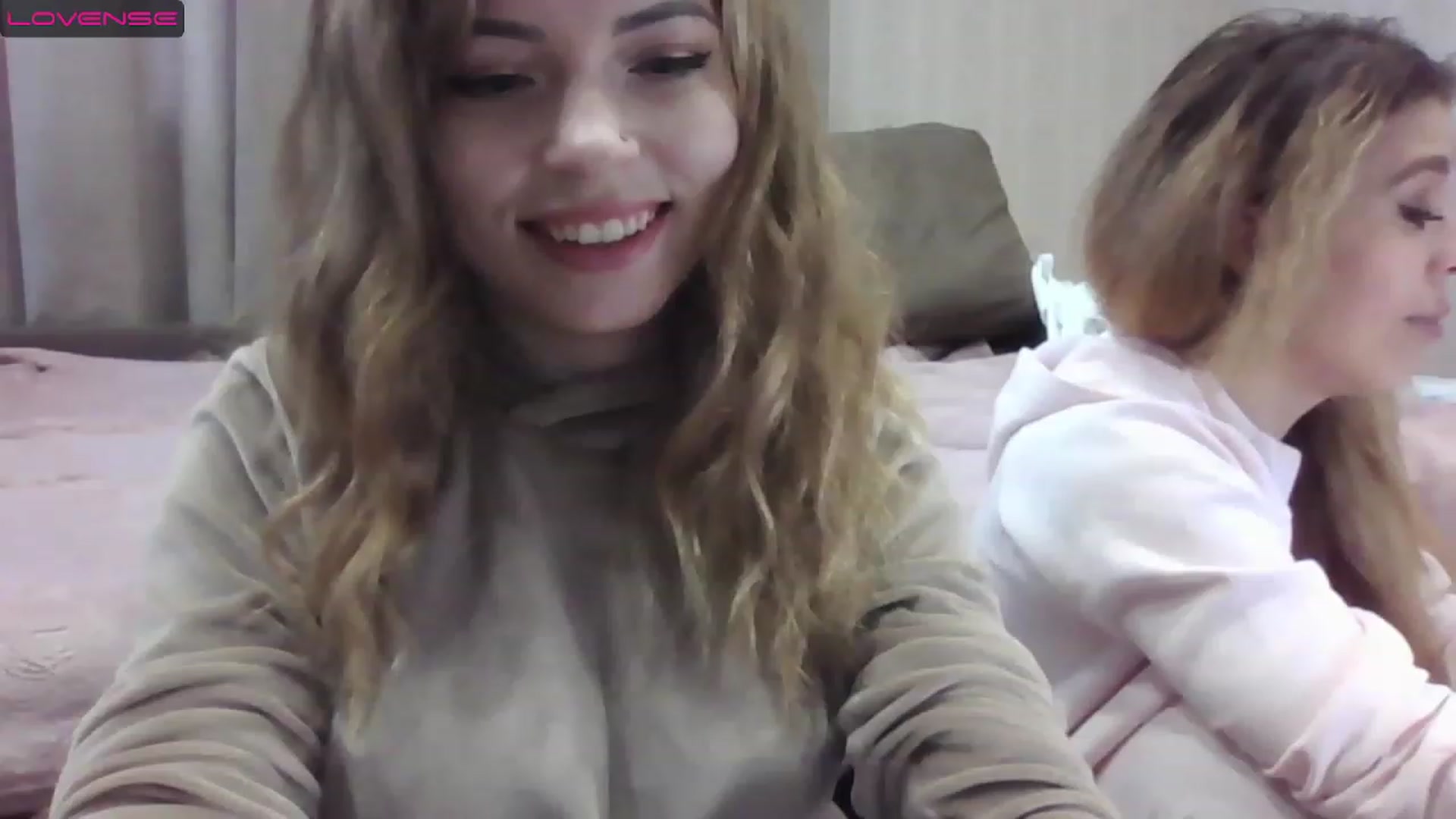 Gallery image thumbnail from Minions_Party's myfreecams stream on, 12/03/2022, 12:23 image 8 of 20