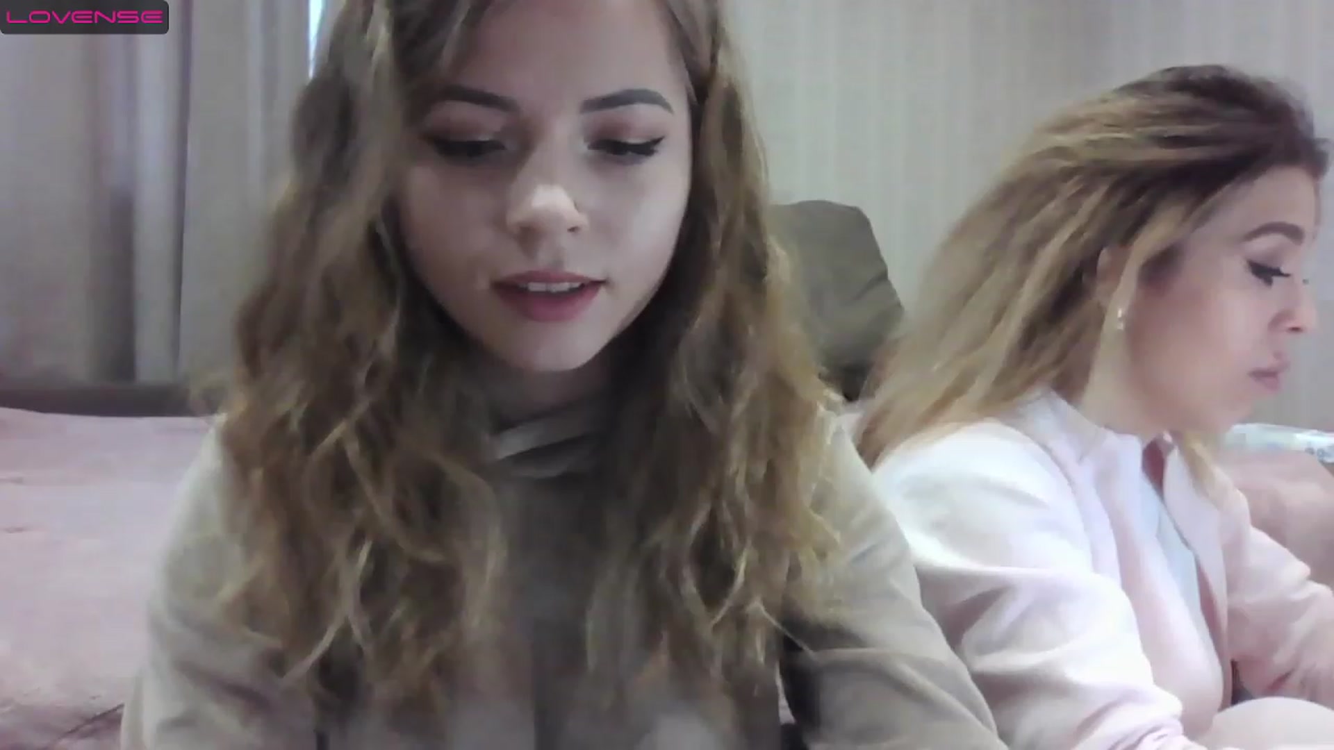 Gallery image thumbnail from Minions_Party's myfreecams stream on, 12/03/2022, 12:23 image 4 of 20