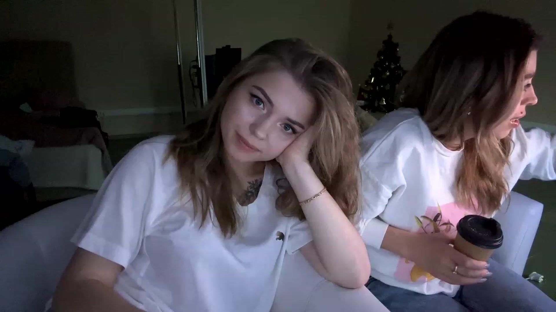 Gallery image thumbnail from Minions_Party's myfreecams stream on, 12/28/2022, 14:29 image 5 of 20