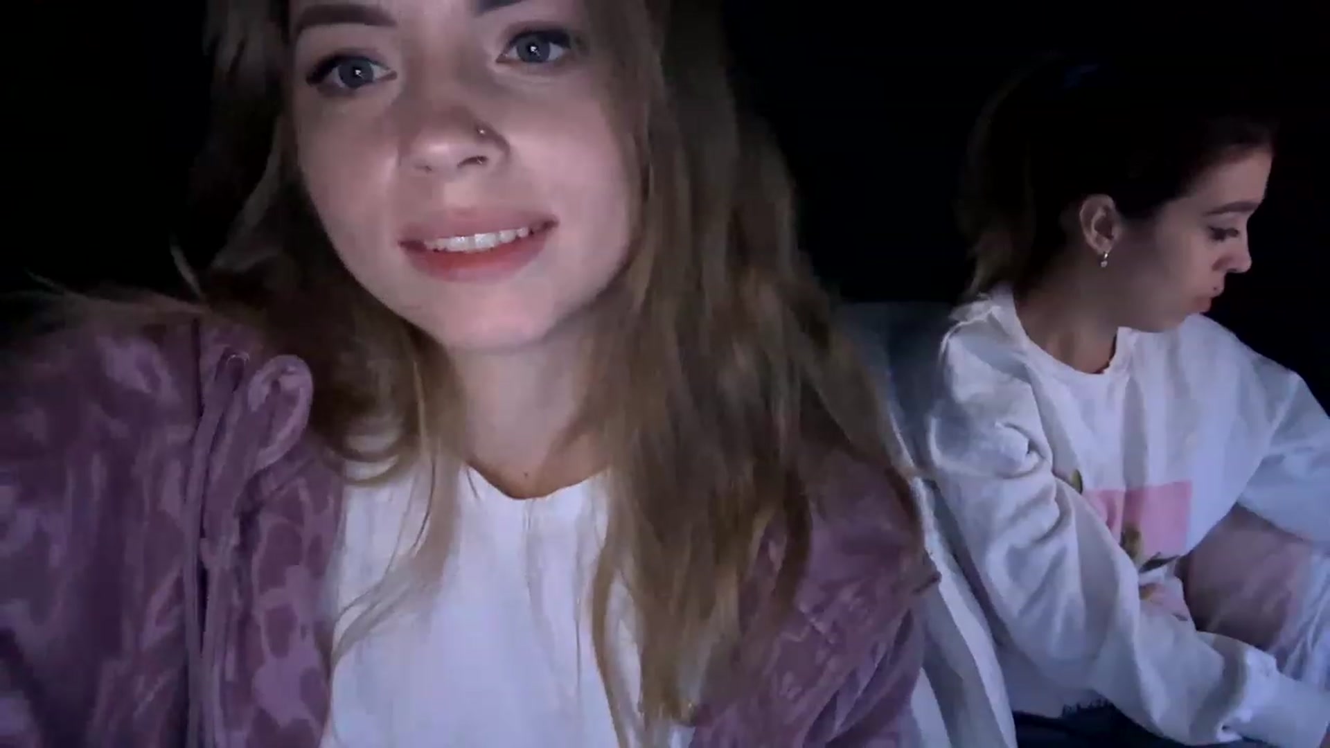 Gallery image thumbnail from Minions_Party's myfreecams stream on, 12/28/2022, 15:21 image 16 of 20