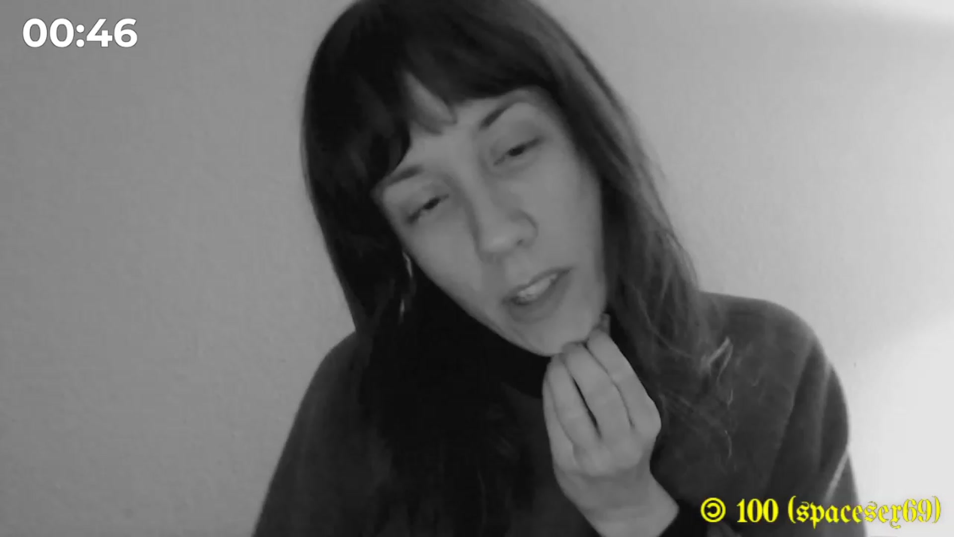Gallery image thumbnail from MinnieMoralia's myfreecams stream on, 11/19/2022, 20:56 image 17 of 20