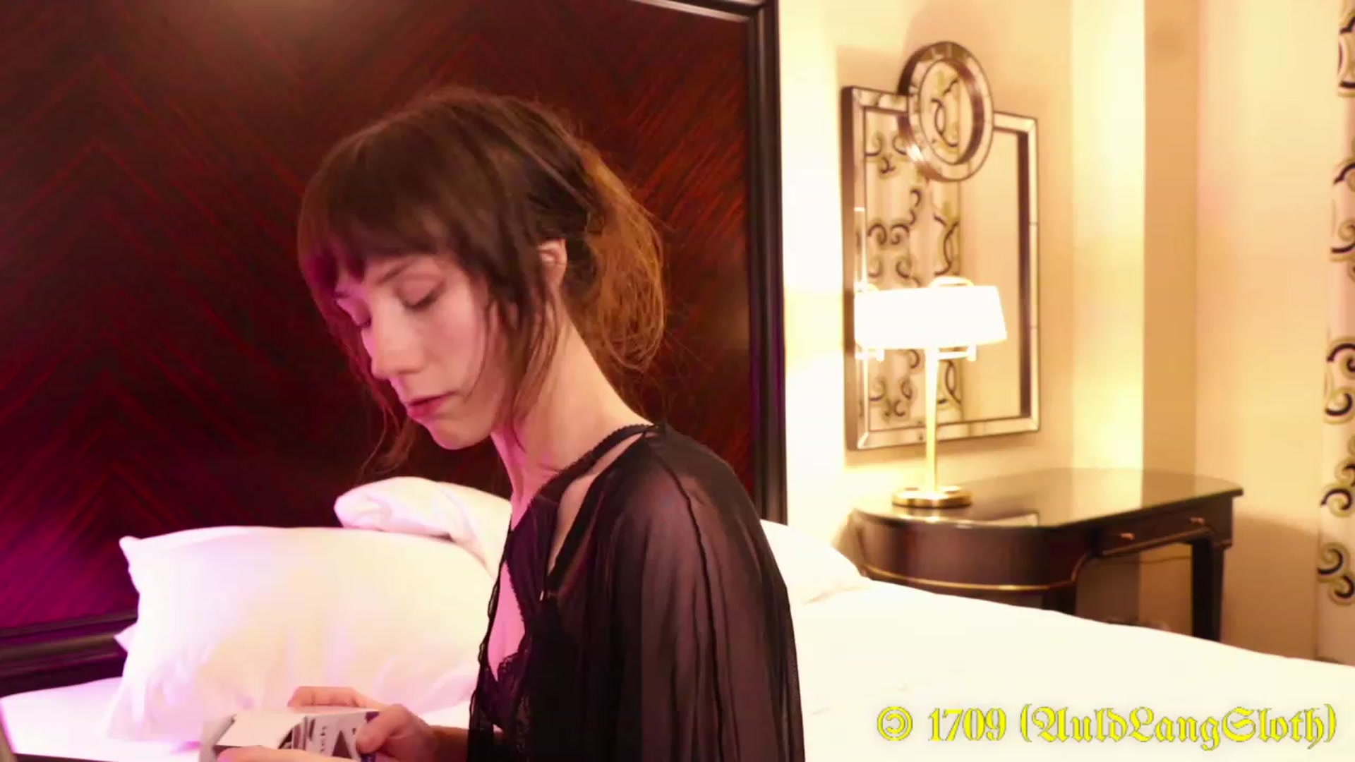 Gallery image thumbnail from MinnieMoralia's myfreecams stream on, 01/01/2023, 03:19 image 13 of 20