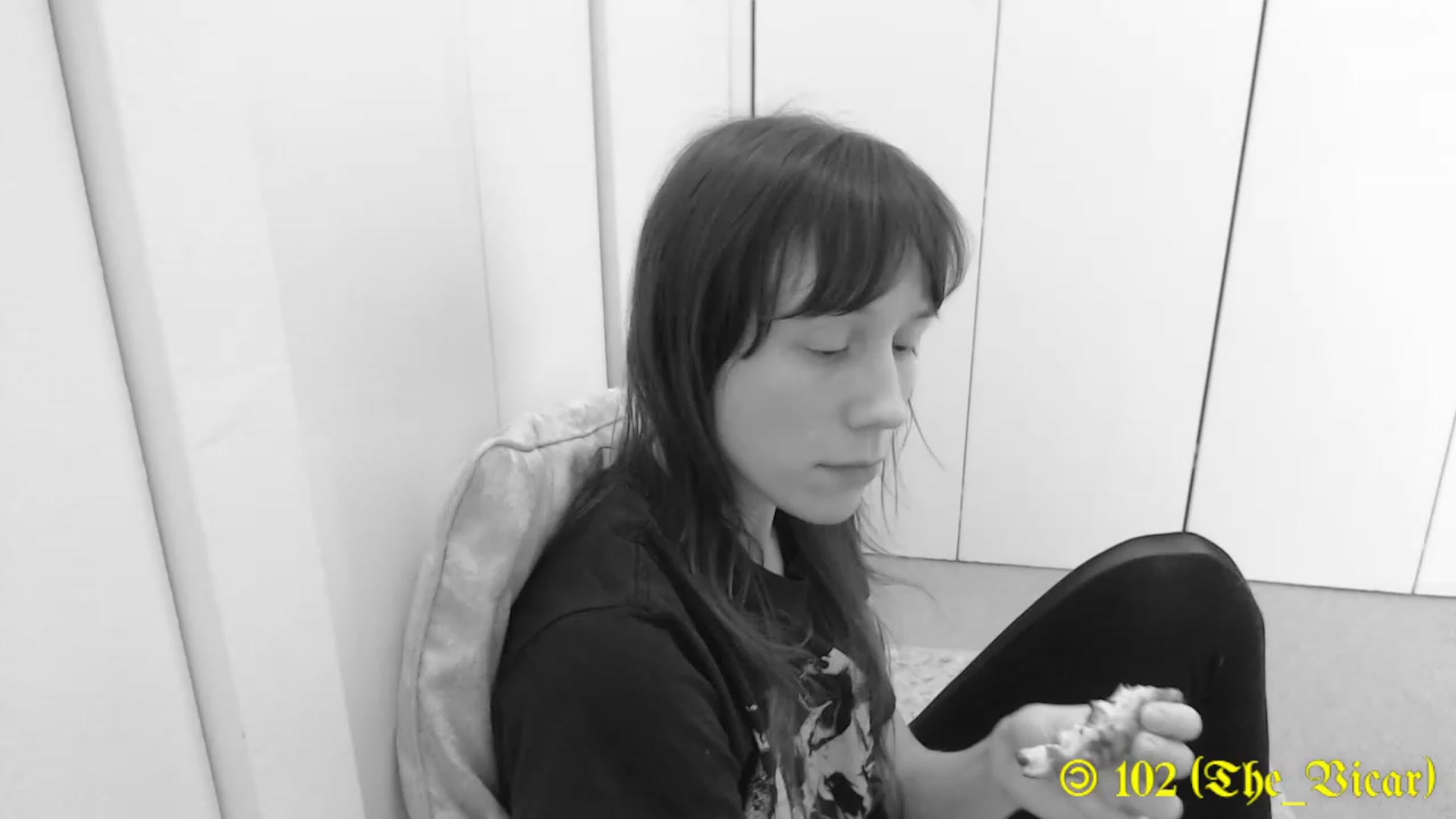 Gallery image thumbnail from MinnieMoralia's myfreecams stream on, 01/07/2023, 19:46 image 13 of 20