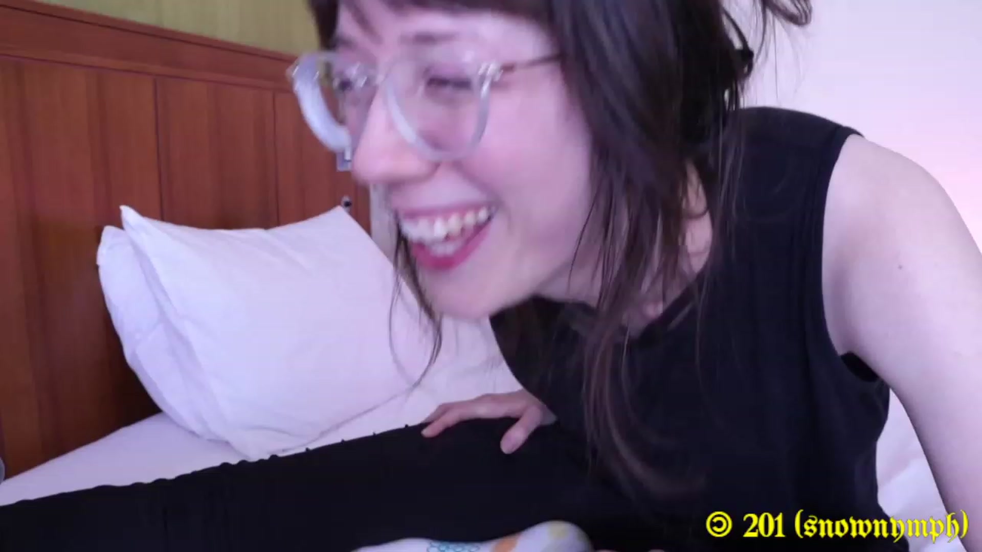 Gallery image thumbnail from MinnieMoralia's myfreecams stream on, 01/26/2023, 02:24 image 16 of 20