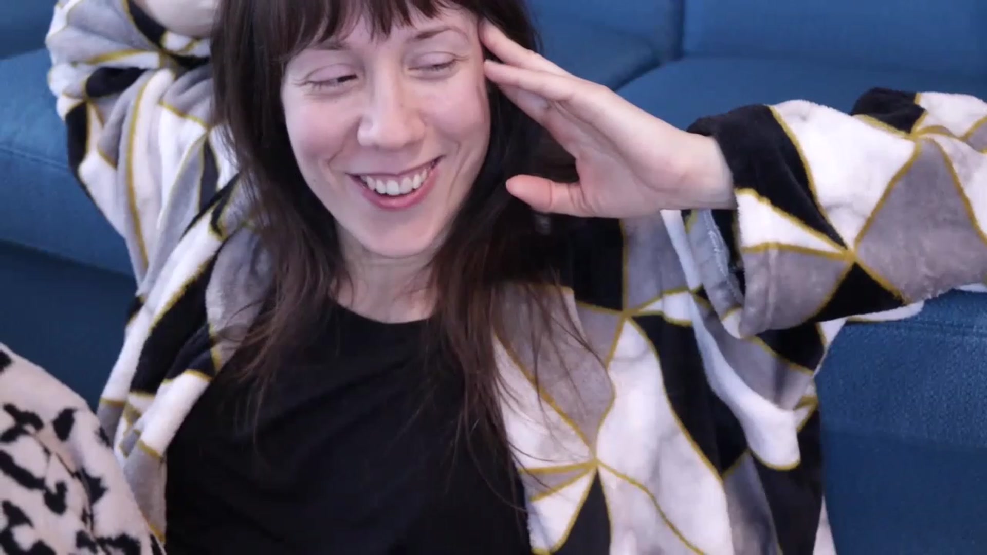 Gallery image thumbnail from MinnieMoralia's myfreecams stream on, 02/11/2023, 01:13 image 12 of 20