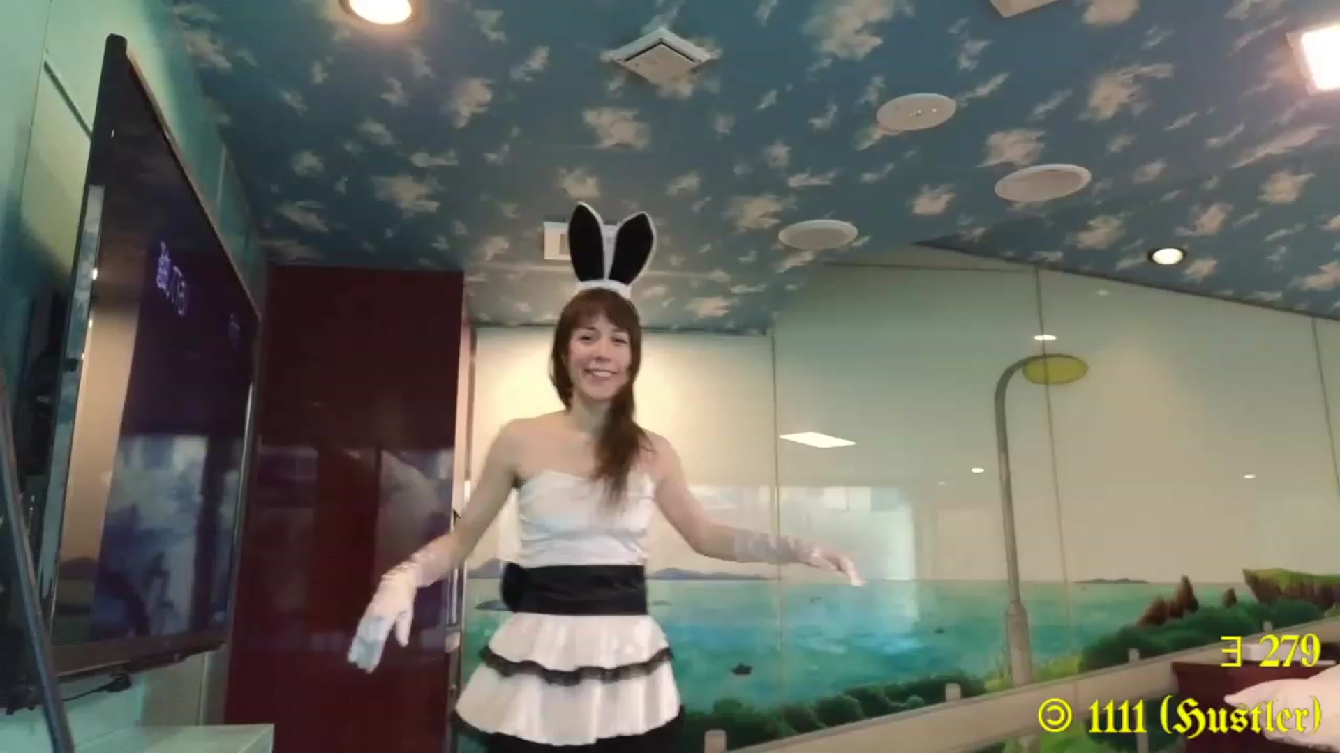 Gallery image thumbnail from MinnieMoralia's myfreecams stream on, 04/01/2023, 05:08 image 3 of 20