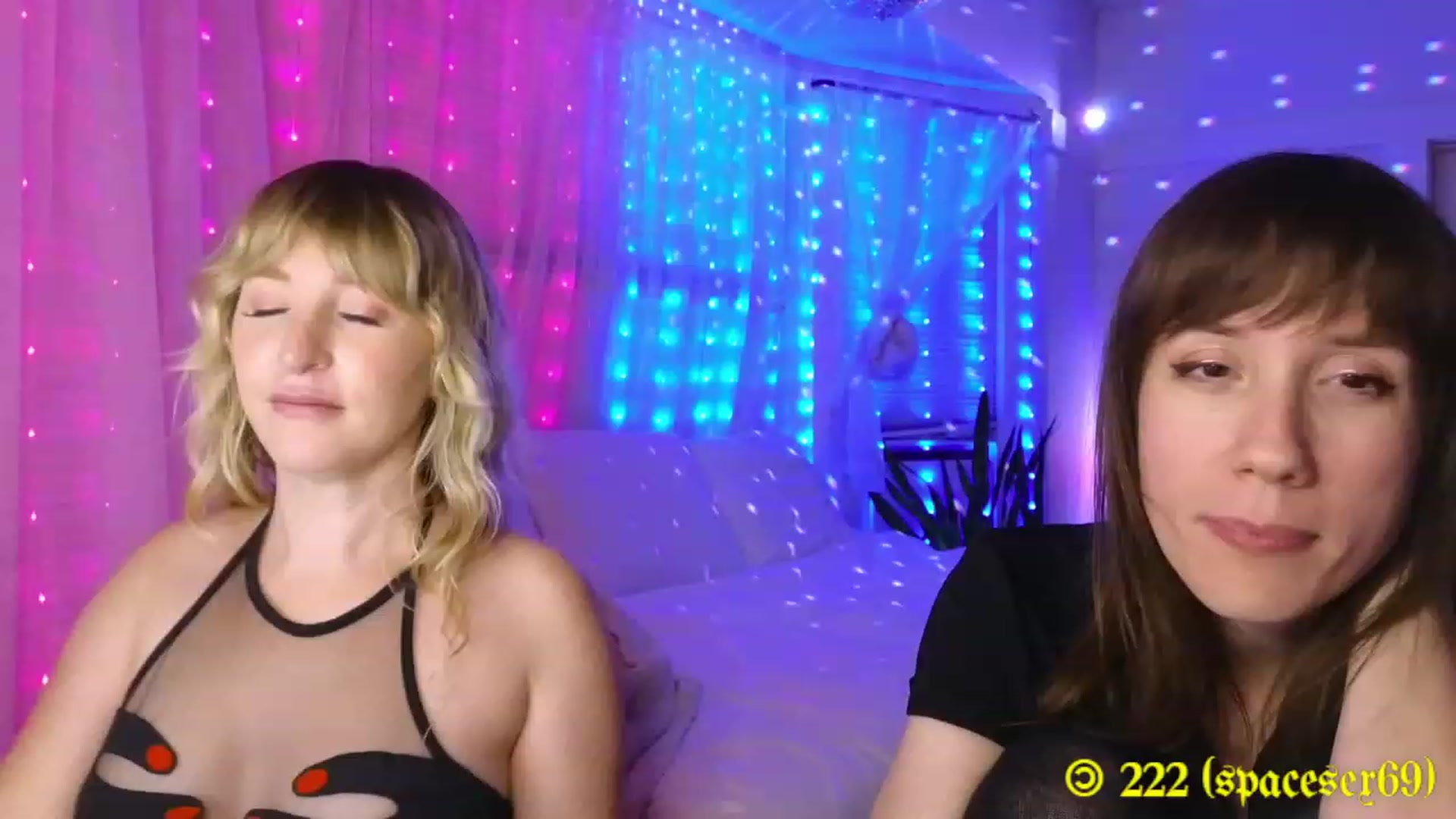 Gallery image thumbnail from MinnieMoralia's myfreecams stream on, 10/08/2023, 06:49 image 10 of 20