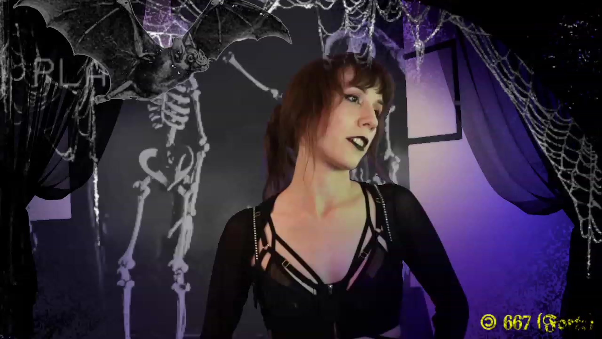 Gallery image thumbnail from MinnieMoralia's myfreecams stream on, 10/31/2023, 22:09 image 10 of 20
