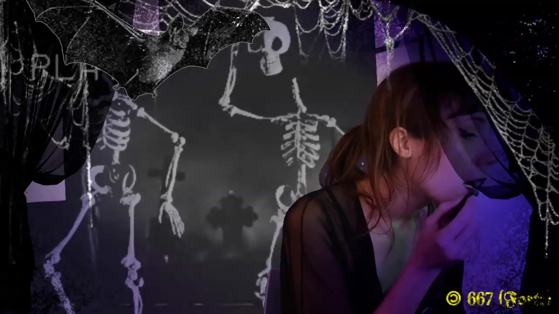 Gallery image thumbnail from MinnieMoralia's myfreecams stream on, 10/31/2023, 23:24 image 17 of 20
