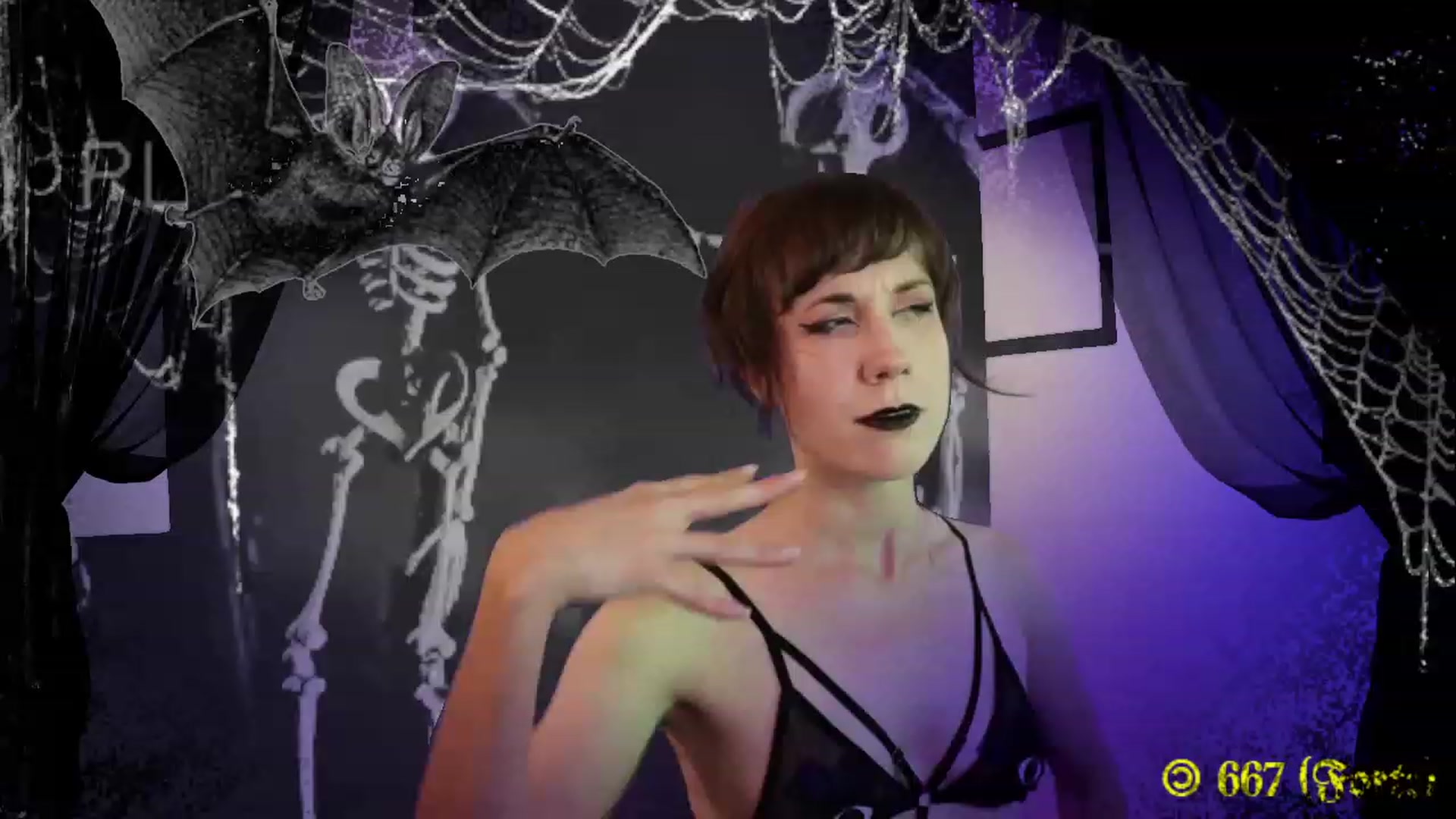 Gallery image thumbnail from MinnieMoralia's myfreecams stream on, 10/31/2023, 23:47 image 9 of 20