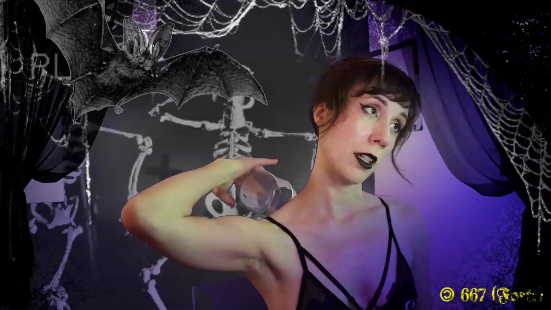 Gallery image thumbnail from MinnieMoralia's myfreecams stream on, 10/31/2023, 23:47 image 7 of 20