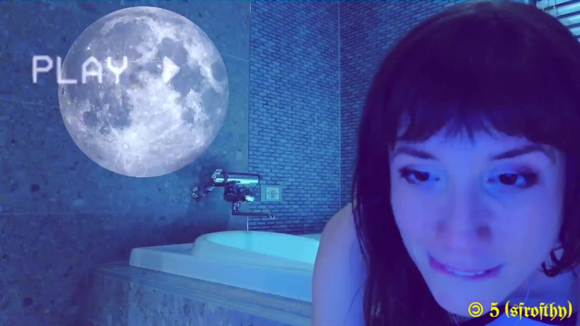 Gallery image thumbnail from MinnieMoralia's myfreecams stream on, 12/22/2023, 08:28 image 15 of 20