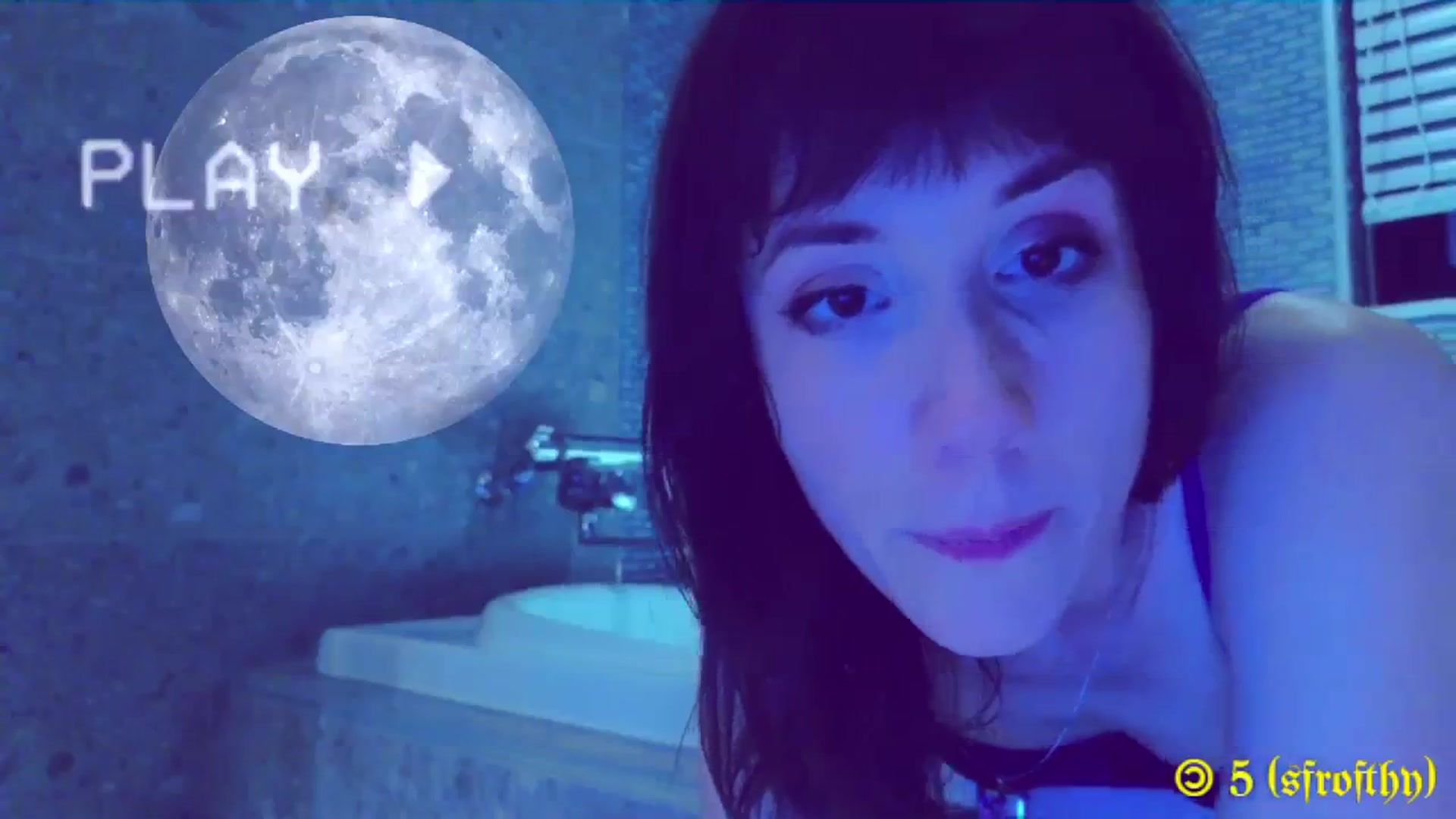 Gallery image thumbnail from MinnieMoralia's myfreecams stream on, 12/22/2023, 08:28 image 13 of 20