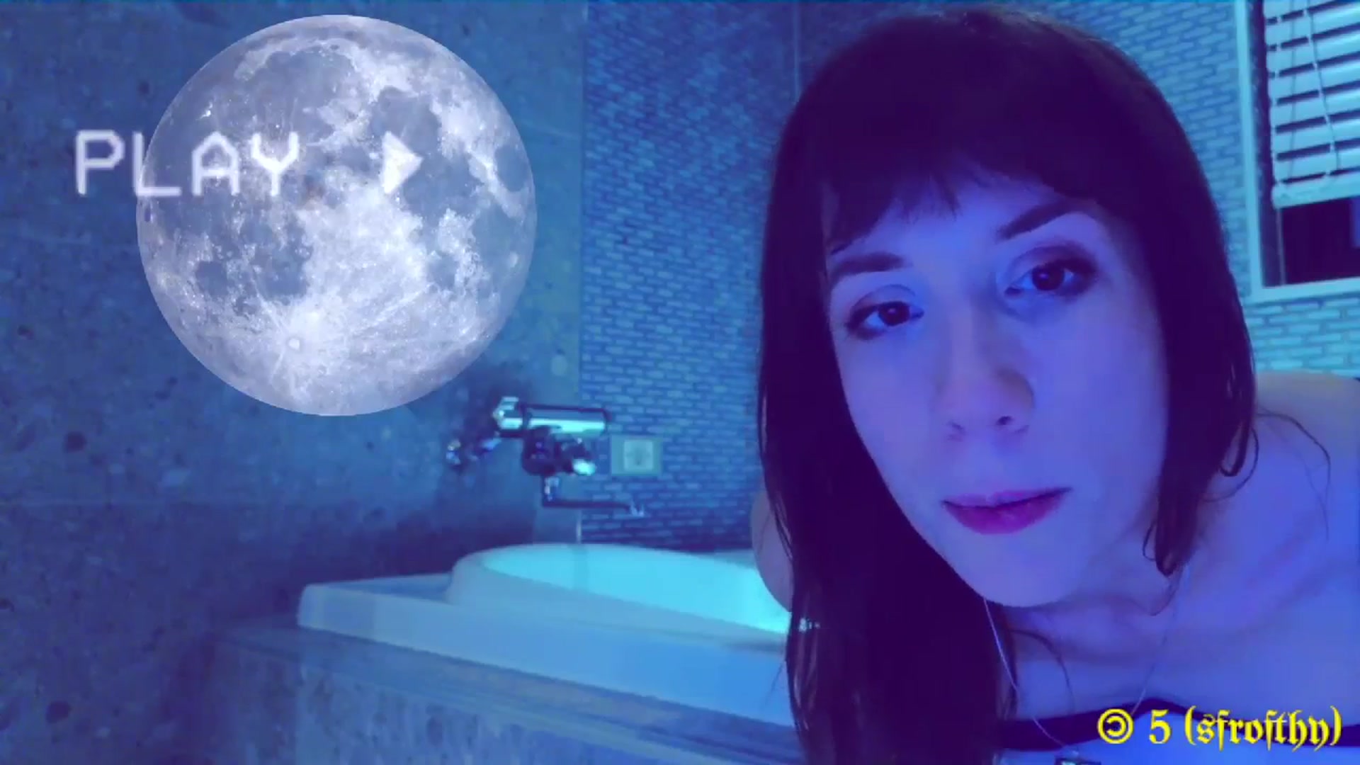 Gallery image thumbnail from MinnieMoralia's myfreecams stream on, 12/22/2023, 08:28 image 16 of 20