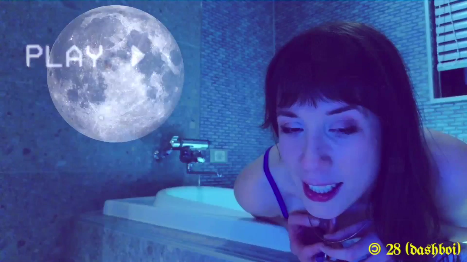 Gallery image thumbnail from MinnieMoralia's myfreecams stream on, 12/22/2023, 08:28 image 17 of 20
