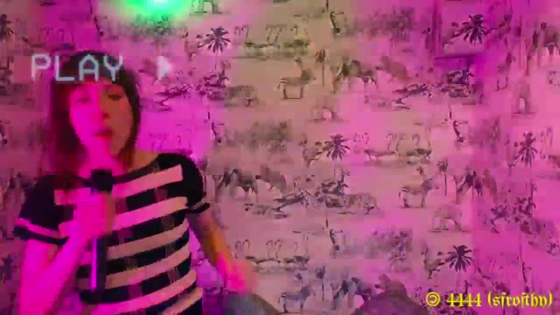 Gallery image thumbnail from MinnieMoralia's myfreecams stream on, 12/26/2023, 05:37 image 15 of 20