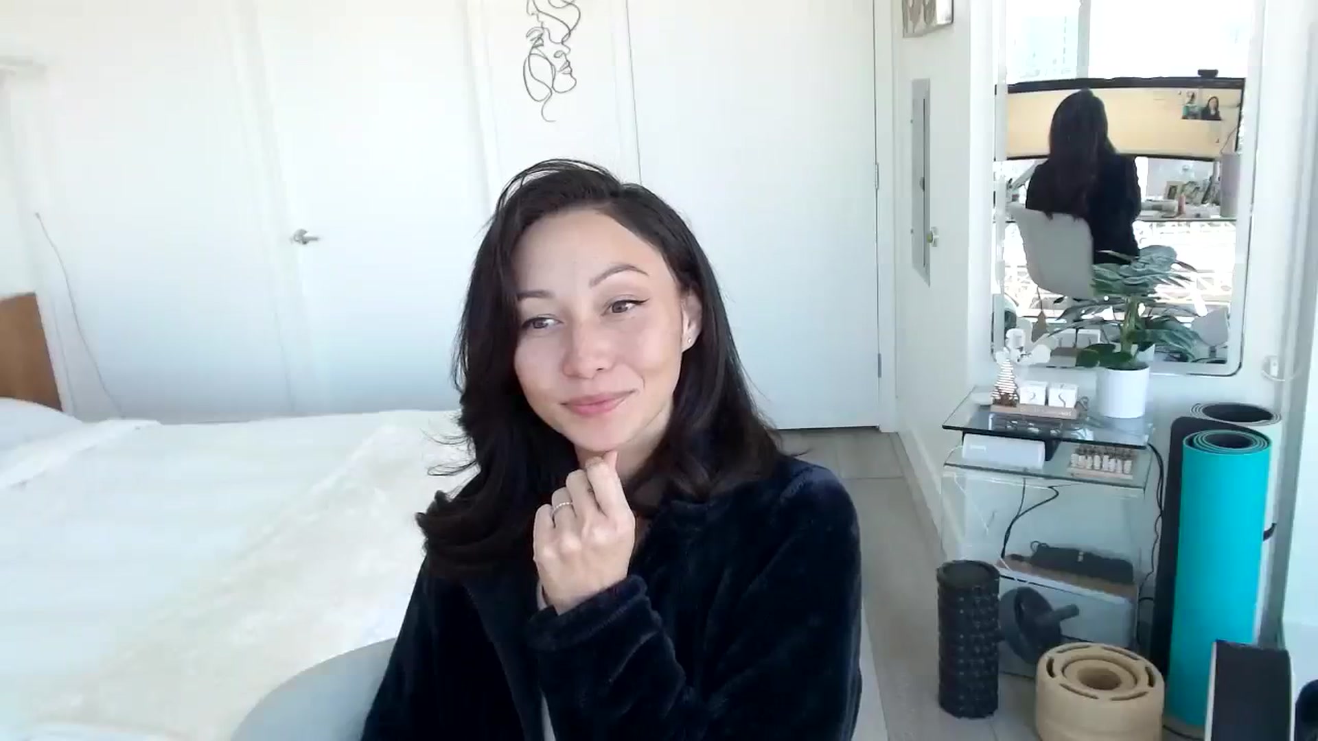 Gallery image thumbnail from Minnie_B00's myfreecams stream on, 11/28/2023, 20:23 image 14 of 20
