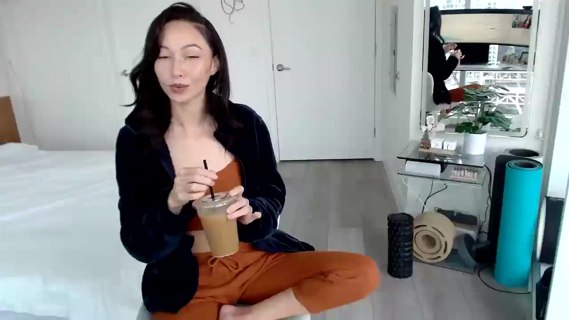 Gallery image thumbnail from Minnie_B00's myfreecams stream on, 11/30/2023, 23:05 image 4 of 20