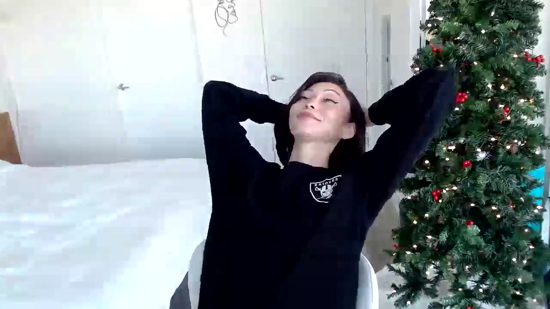 Gallery image thumbnail from Minnie_B00's myfreecams stream on, 12/01/2023, 22:57 image 8 of 20