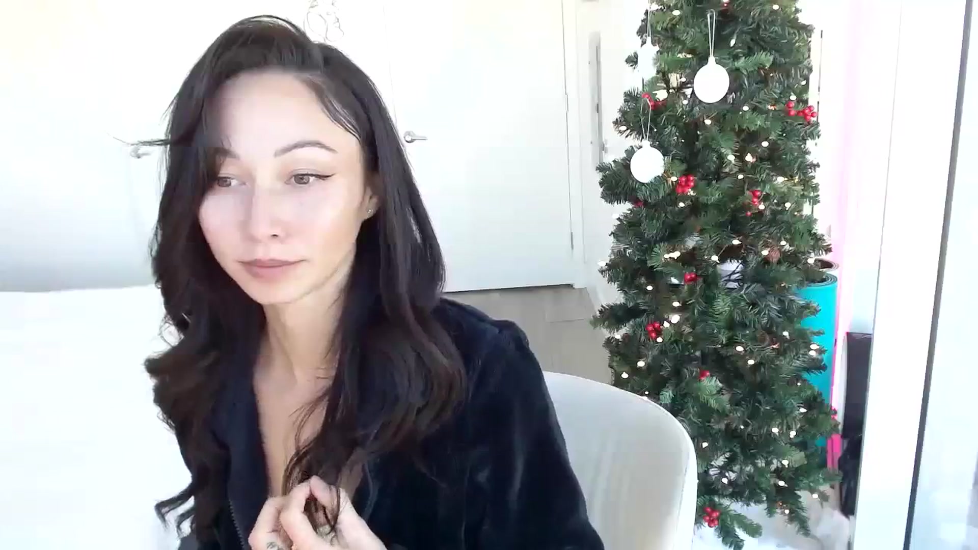 Gallery image thumbnail from Minnie_B00's myfreecams stream on, 12/02/2023, 18:07 image 13 of 20