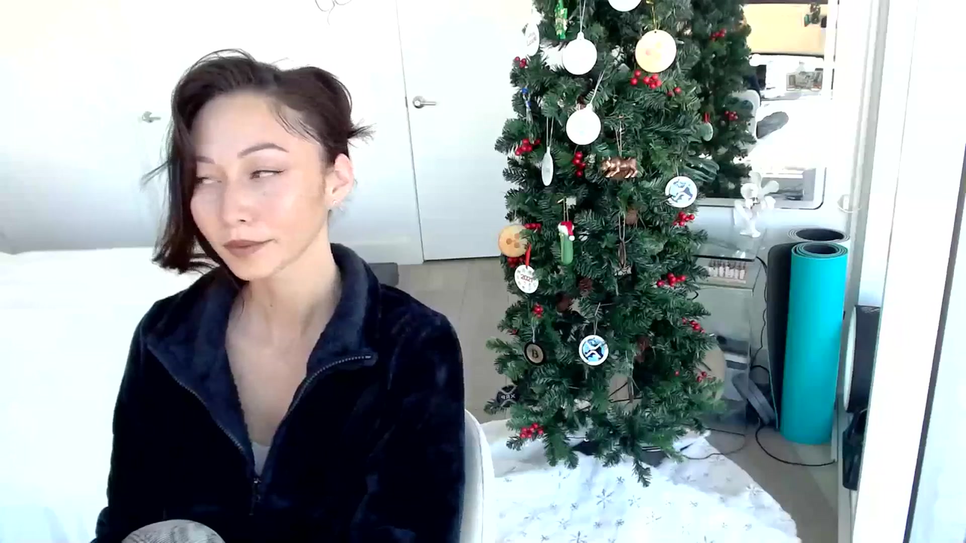 Gallery image thumbnail from Minnie_B00's myfreecams stream on, 12/08/2023, 18:43 image 9 of 20