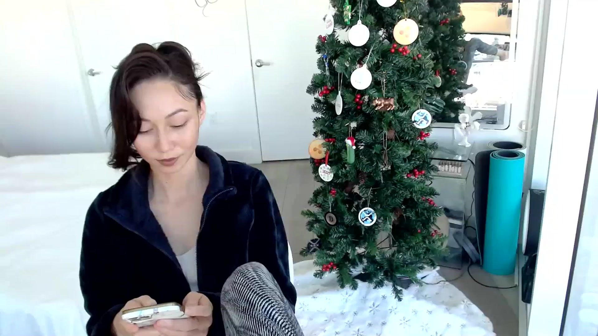Gallery image thumbnail from Minnie_B00's myfreecams stream on, 12/08/2023, 18:43 image 3 of 20