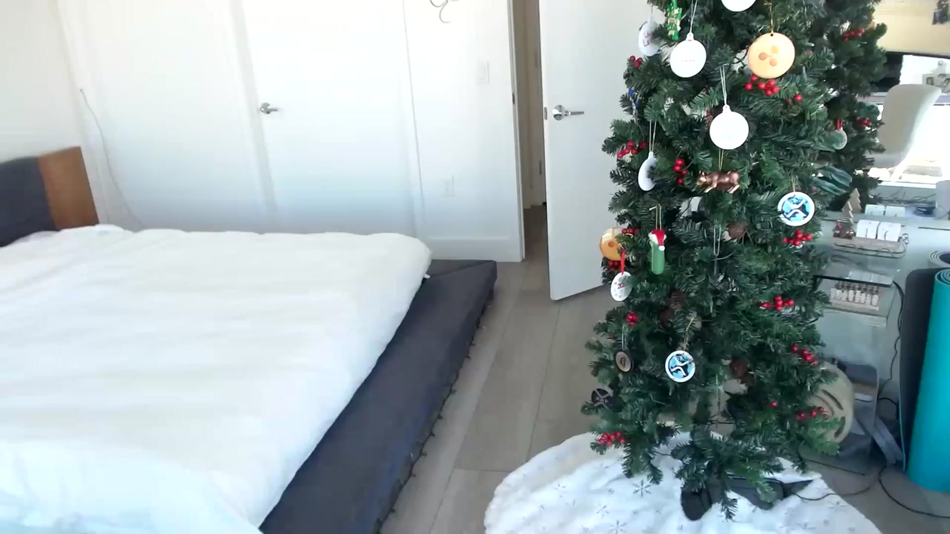 Gallery image thumbnail from Minnie_B00's myfreecams stream on, 12/09/2023, 18:55 image 1 of 20