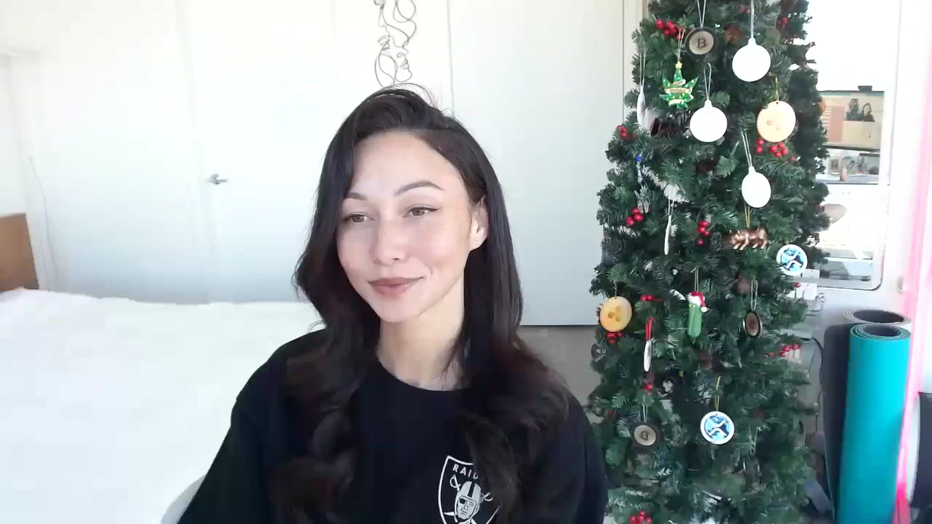 Gallery image thumbnail from Minnie_B00's myfreecams stream on, 12/12/2023, 21:24 image 6 of 20