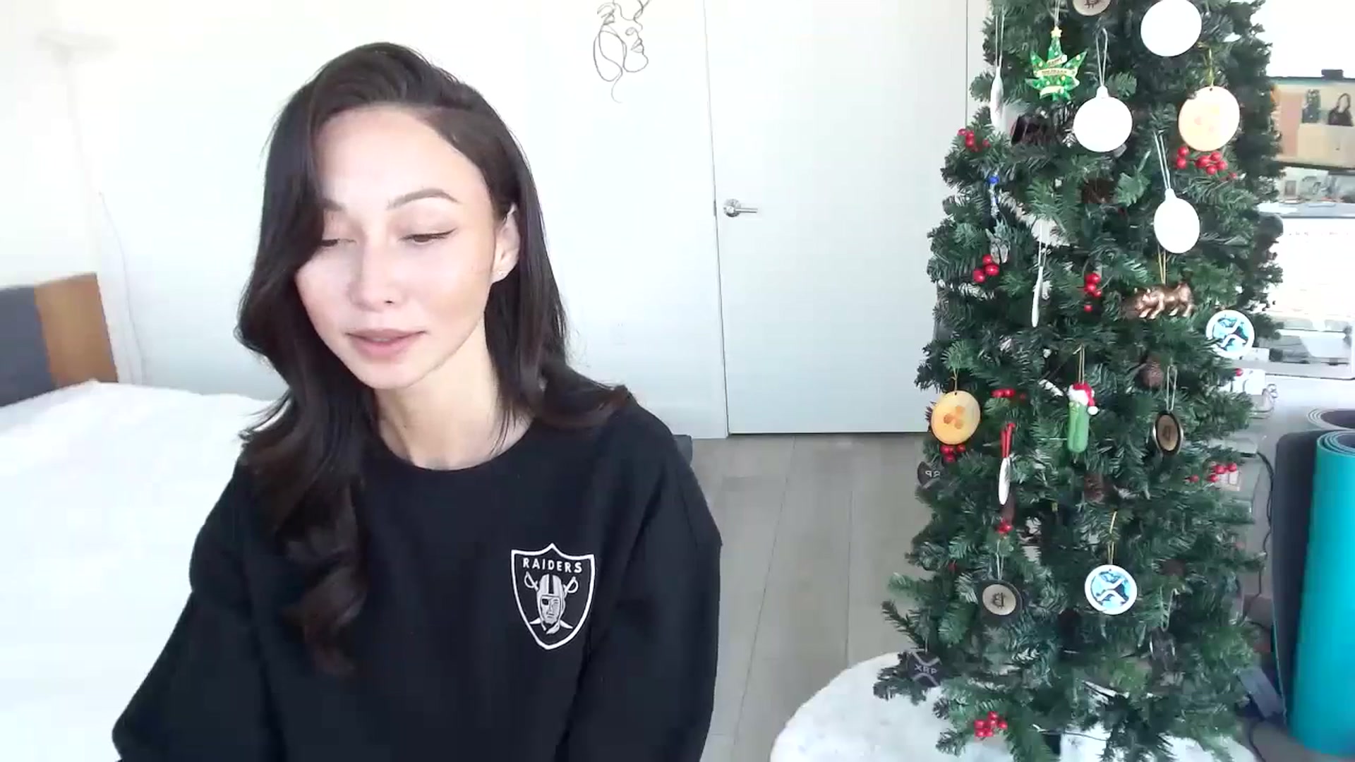 Gallery image thumbnail from Minnie_B00's myfreecams stream on, 12/12/2023, 21:24 image 12 of 20