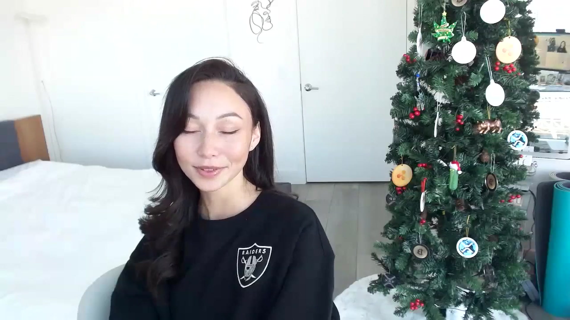 Gallery image thumbnail from Minnie_B00's myfreecams stream on, 12/12/2023, 21:24 image 13 of 20
