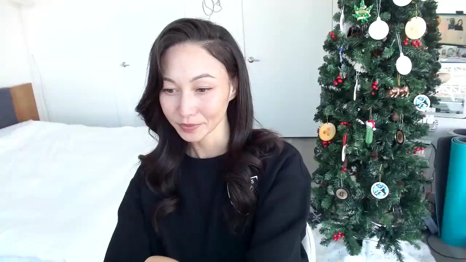 Gallery image thumbnail from Minnie_B00's myfreecams stream on, 12/12/2023, 21:24 image 18 of 20