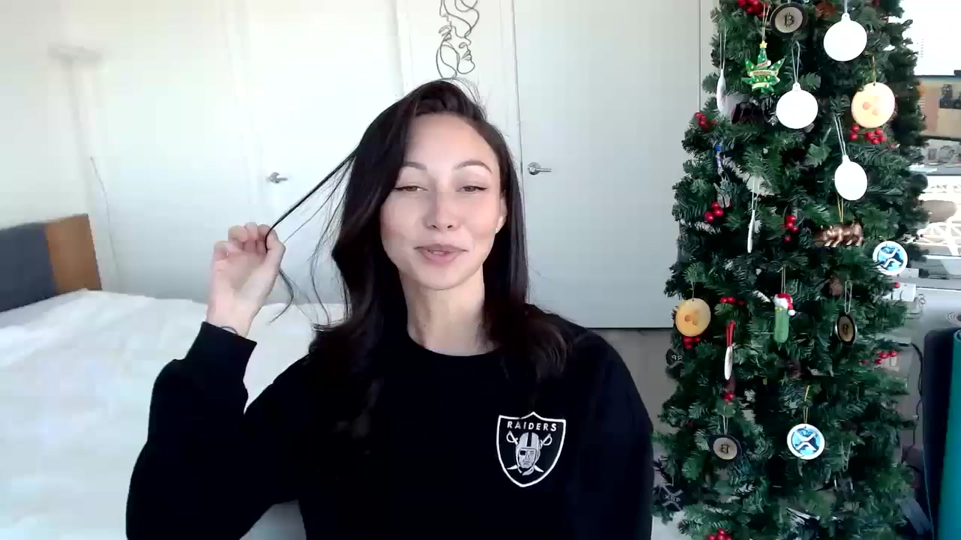 Gallery image thumbnail from Minnie_B00's myfreecams stream on, 12/12/2023, 21:24 image 14 of 20
