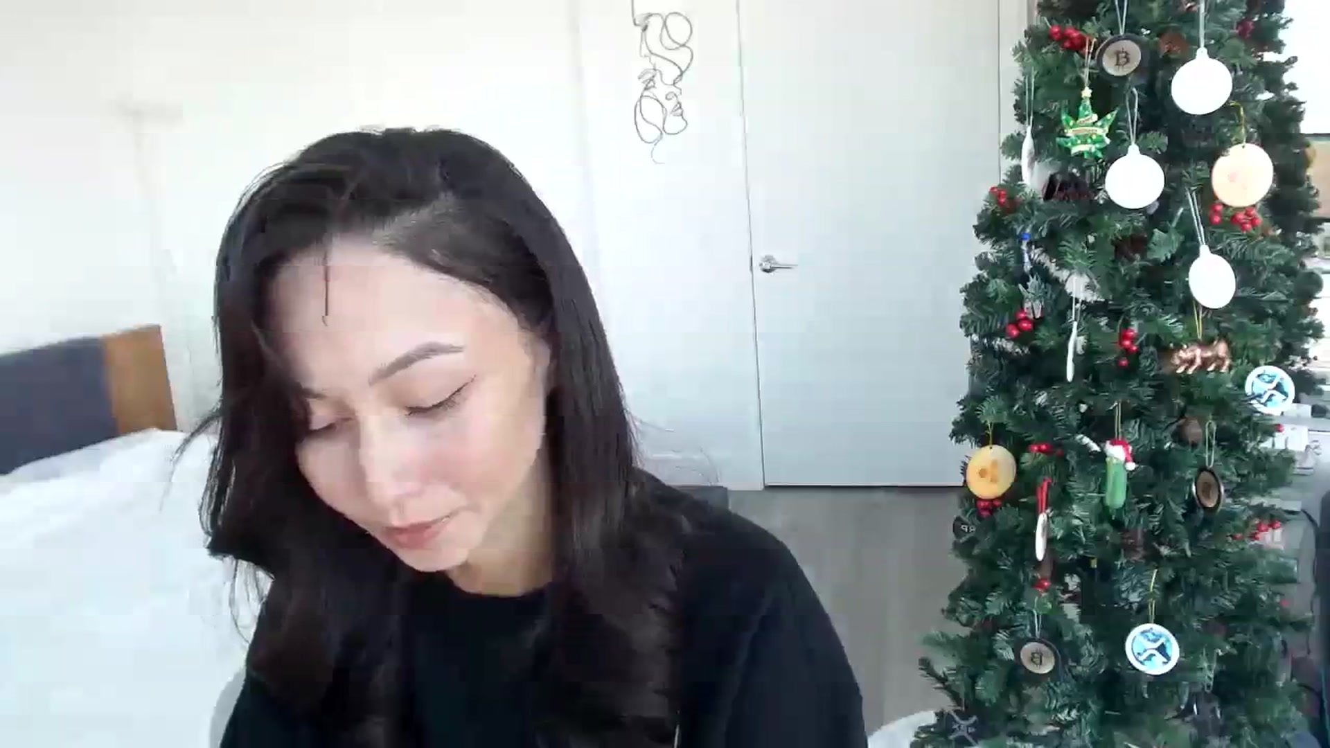 Gallery image thumbnail from Minnie_B00's myfreecams stream on, 12/12/2023, 21:24 image 16 of 20