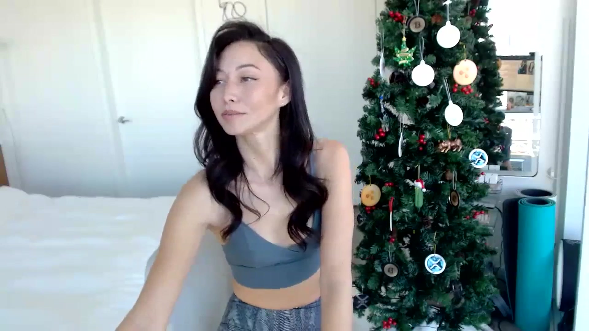 Gallery image thumbnail from Minnie_B00's myfreecams stream on, 12/16/2023, 21:19 image 4 of 20