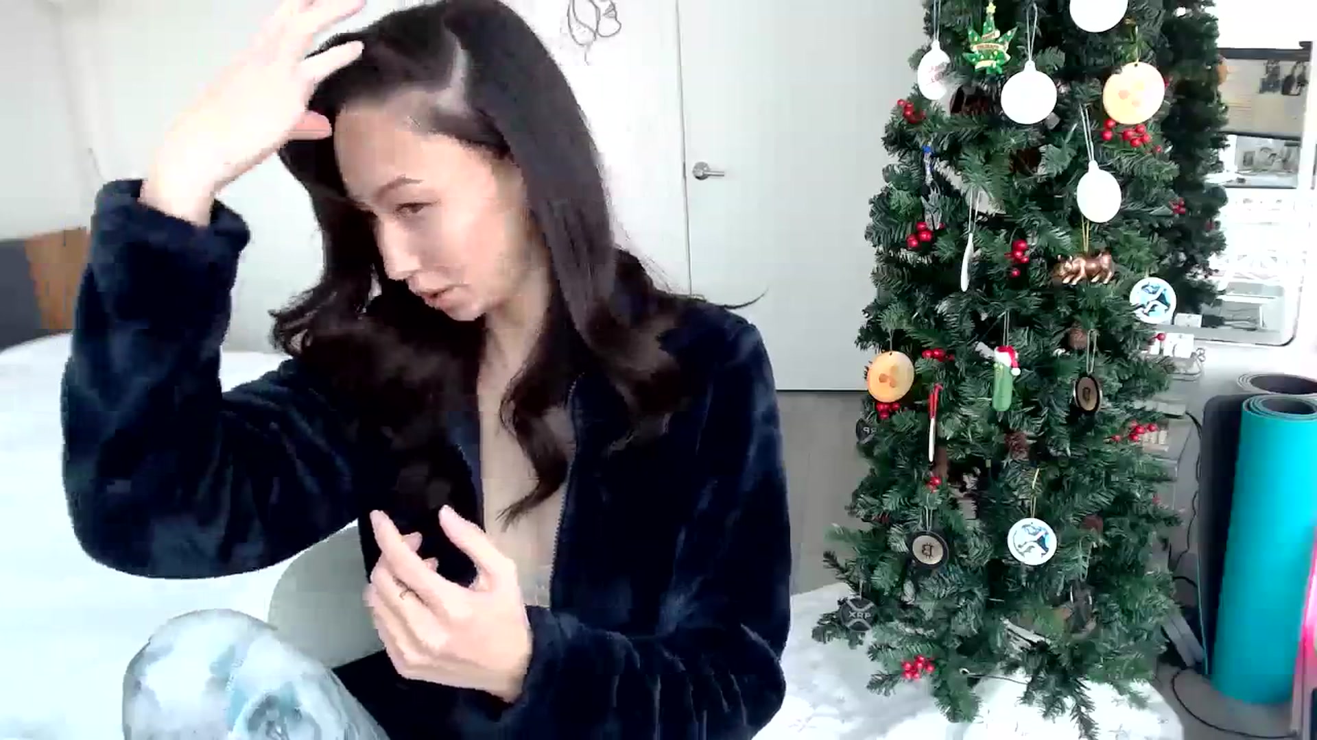Gallery image thumbnail from Minnie_B00's myfreecams stream on, 12/19/2023, 18:34 image 19 of 20