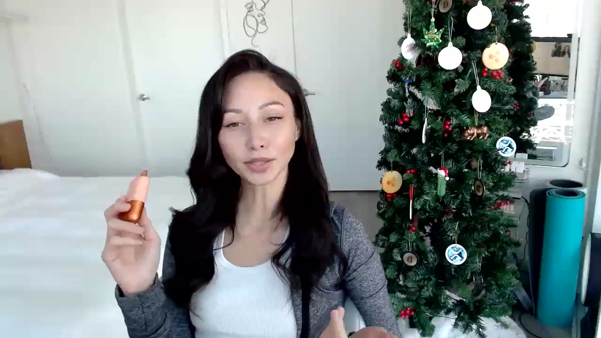 Gallery image thumbnail from Minnie_B00's myfreecams stream on, 12/20/2023, 22:19 image 4 of 20