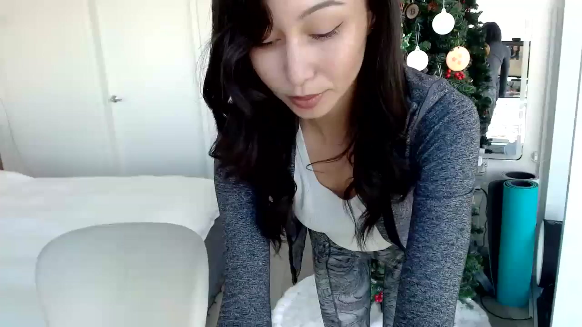 Gallery image thumbnail from Minnie_B00's myfreecams stream on, 12/20/2023, 22:19 image 1 of 20