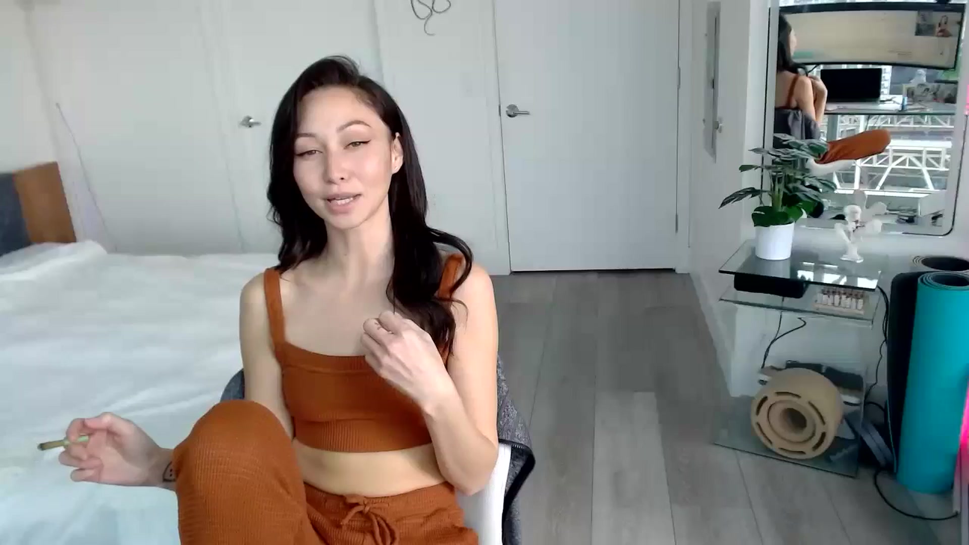 Gallery image thumbnail from Minnie_B00's myfreecams stream on, 01/03/2024, 21:57 image 10 of 20