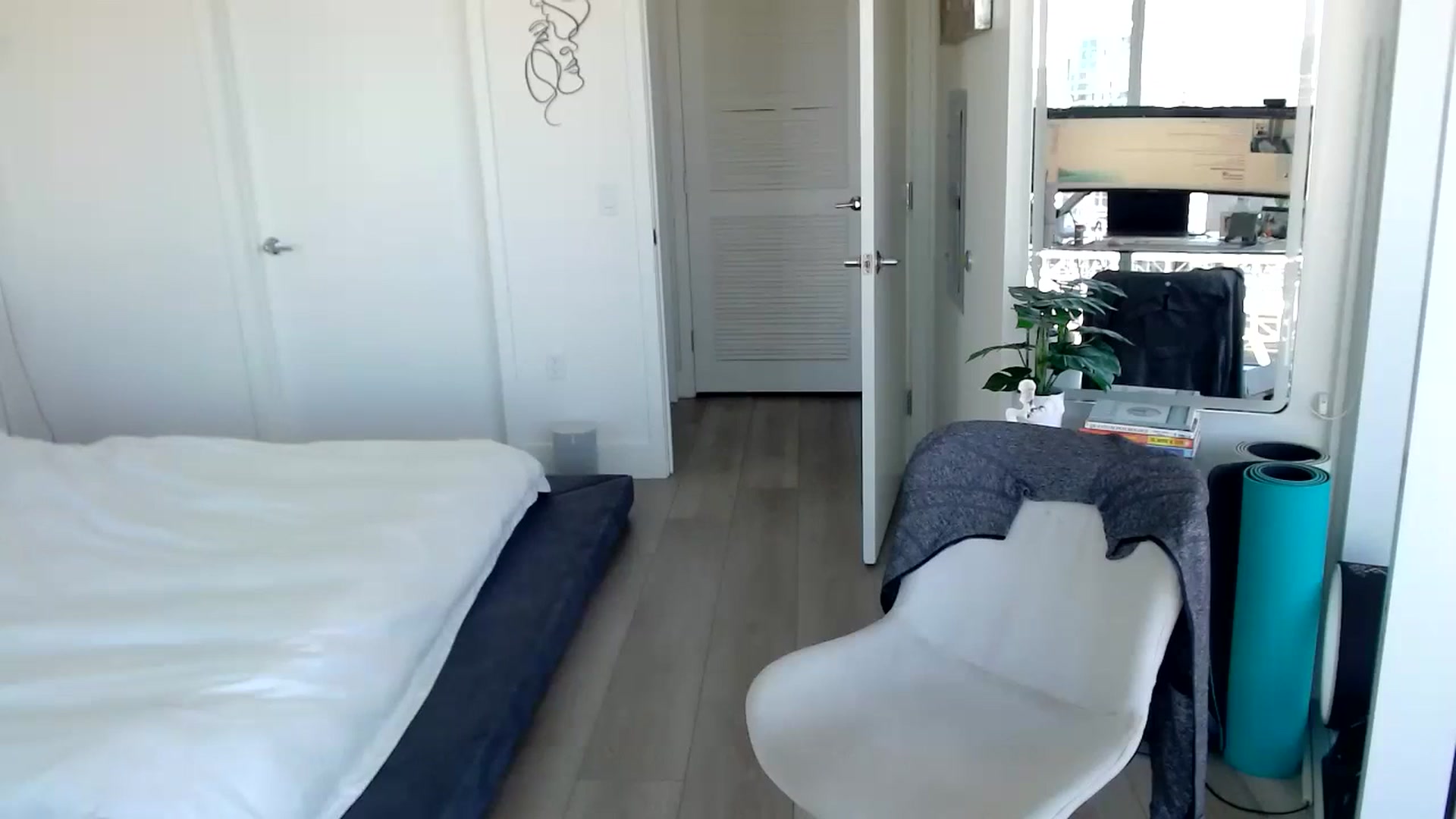 Gallery image thumbnail from Minnie_B00's myfreecams stream on, 01/04/2024, 19:52 image 13 of 20