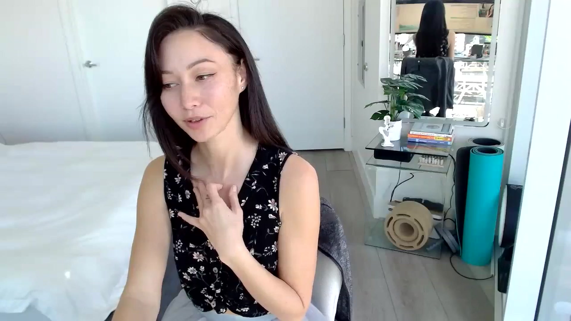 Gallery image thumbnail from Minnie_B00's myfreecams stream on, 01/04/2024, 22:33 image 3 of 20