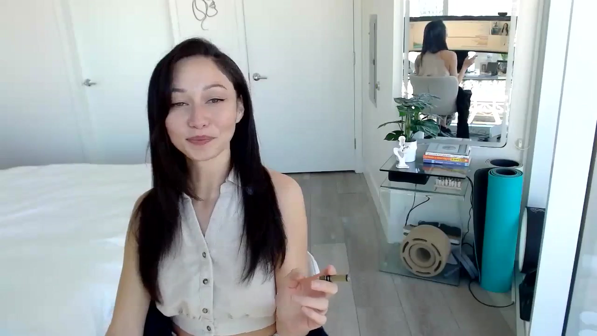 Gallery image thumbnail from Minnie_B00's myfreecams stream on, 01/05/2024, 20:08 image 6 of 20