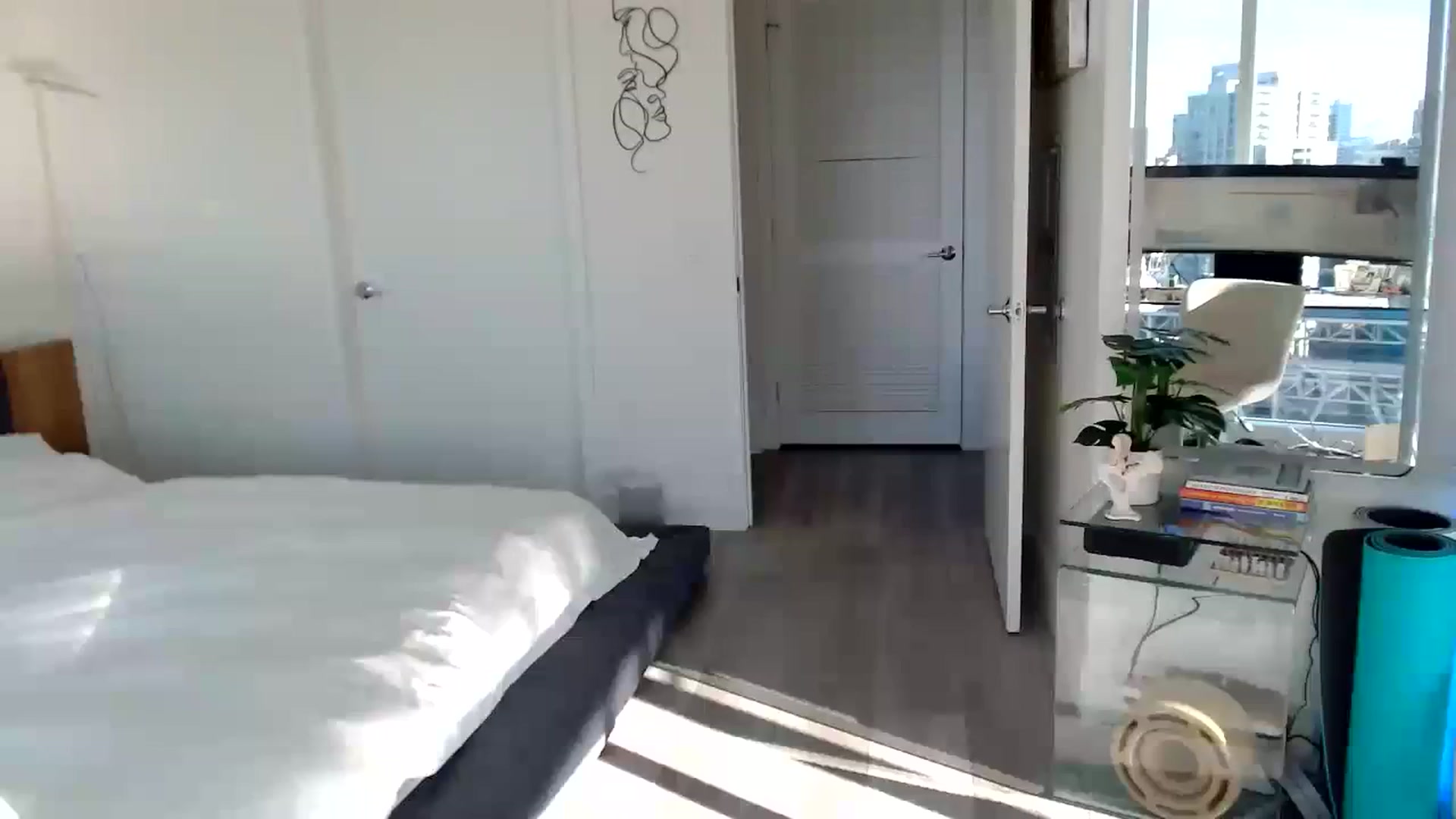 Gallery image thumbnail from Minnie_B00's myfreecams stream on, 01/05/2024, 22:58 image 20 of 20