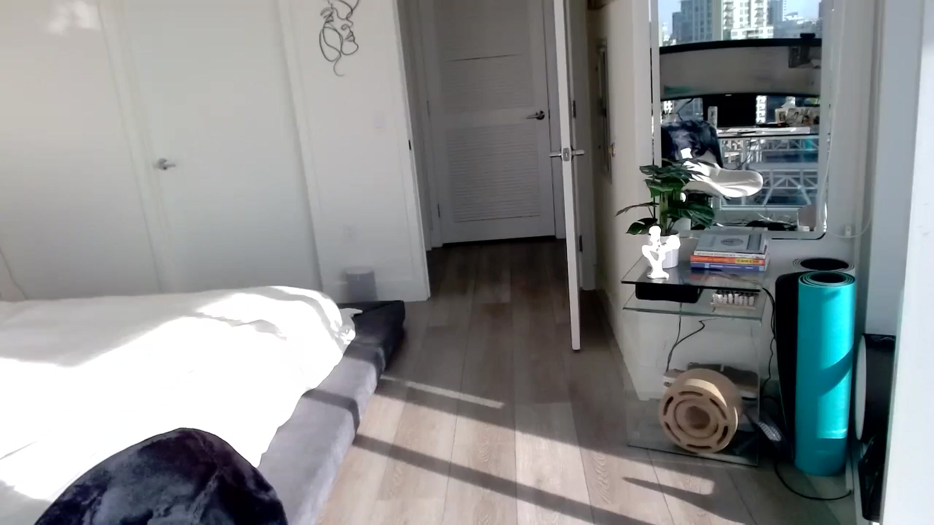 Gallery image thumbnail from Minnie_B00's myfreecams stream on, 01/06/2024, 23:15 image 13 of 20