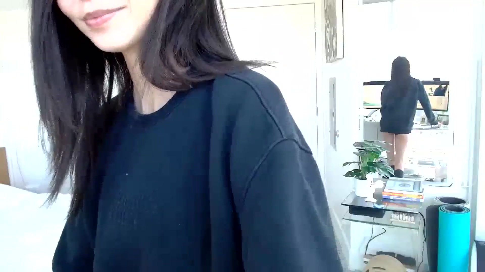 Gallery image thumbnail from Minnie_B00's myfreecams stream on, 01/08/2024, 21:40 image 8 of 20