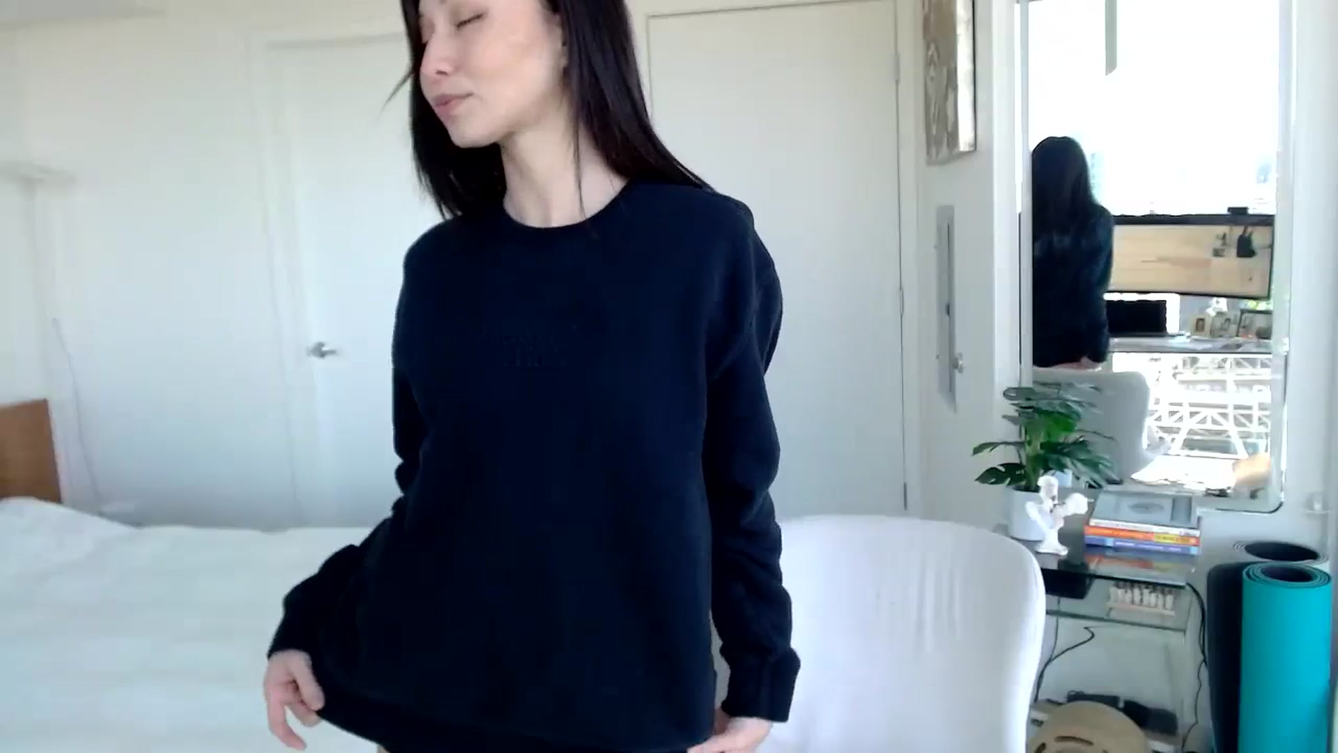 Gallery image thumbnail from Minnie_B00's myfreecams stream on, 01/08/2024, 21:40 image 12 of 20