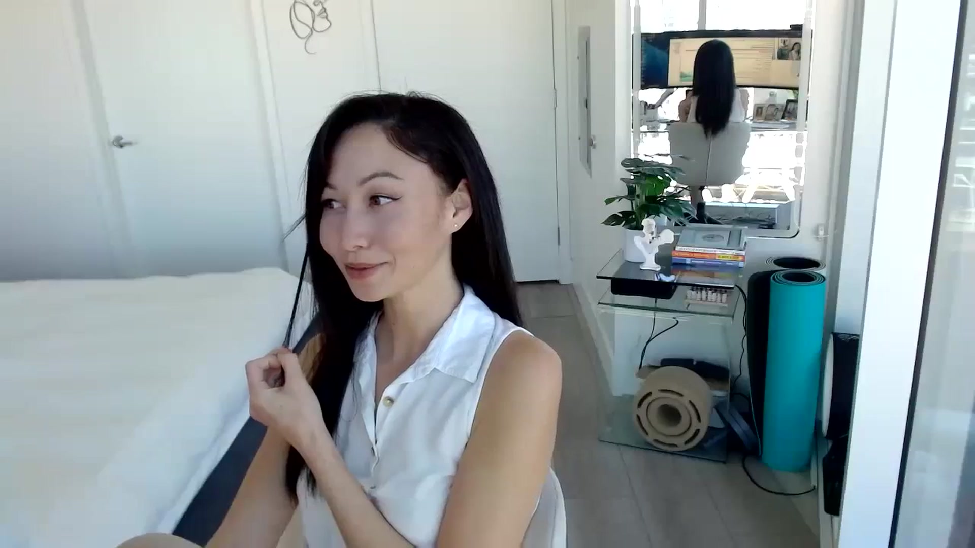 Gallery image thumbnail from Minnie_B00's myfreecams stream on, 01/09/2024, 19:00 image 4 of 20